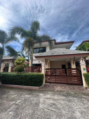 Holiday House Pattaya